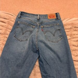 Levi’s Ribcage Straight Ankle Jeans